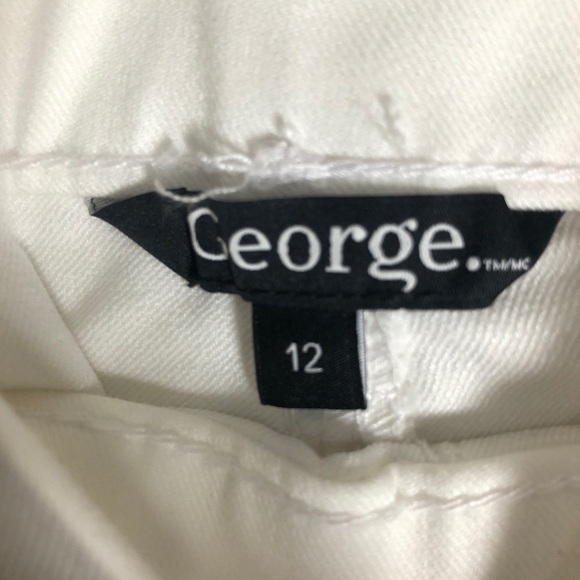 Womens White Summer Ankle Pants.12. Elastic waist - Picture 7 of 7